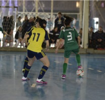 Meninas do futsal buscam mais um ouro